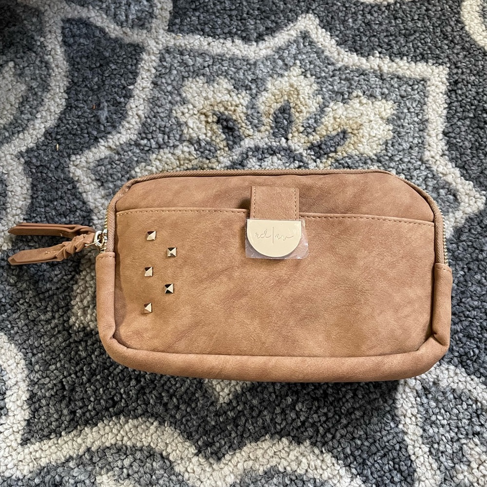 Brand New Rad Rev Oak Sling Wallet